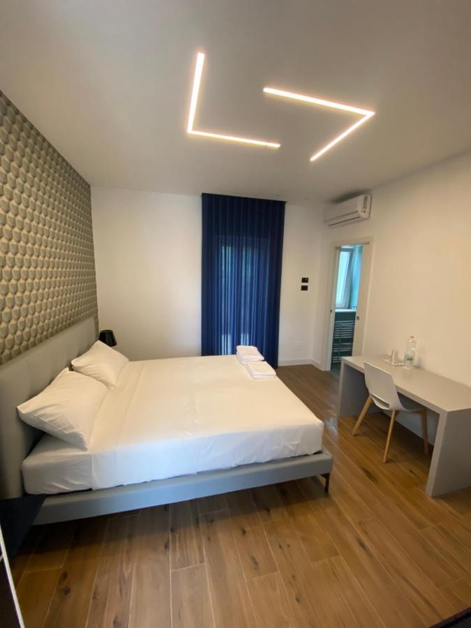 Villa Palladino Rooms Giovinazzo Bagian luar foto
